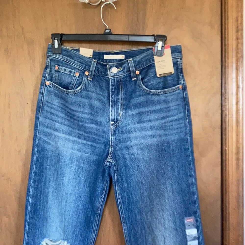 Levi’s low pro straight leg jean cotton midrise distressed denim 30